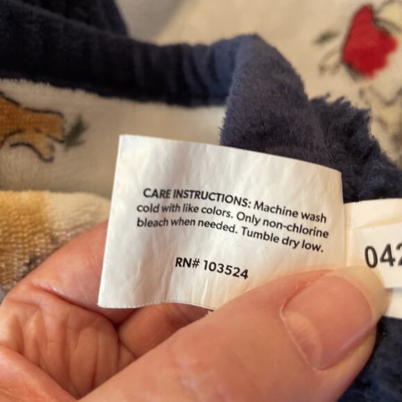 Members Mark Christma Dogs Throw Blanket 62"x70" Fleece Pug Dalmation Terrier - Picture 3 of 6